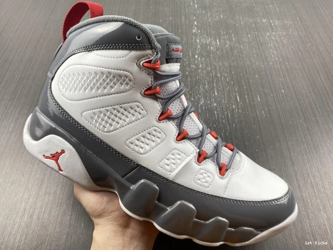 1st Kicks Shoes Fire Air CT8019-162 Jordan Red 9 0808